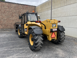 Caterpillar TH330B verreiker  (3)