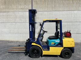 Komatsu FG30HT-14 heftruck triplex 3 ton (96)