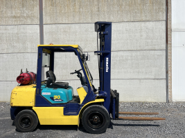 Komatsu FG30HT-14 heftruck triplex 3 ton (96)