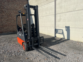 Linde E14-02 (196) heftruck elektrisch triplex