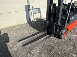 Linde E14-02 (196) heftruck elektrisch triplex