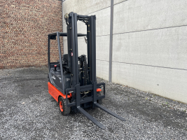 Linde E14-02 (197) heftruck elektrisch triplex