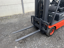 Linde E14-02 (197) heftruck elektrisch triplex