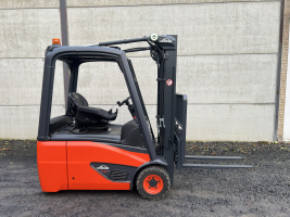 Linde E16-02 EVO heftruck 1.600 kg - triple (28)