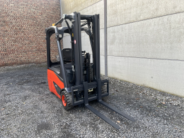Linde E16-02 EVO (38) heftruck elektrisch triple 