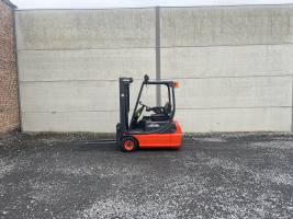 Linde E16C-02 (187) heftruck elektrisch full free TRIPLEX