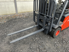 Linde E18-01 EVO (22) heftruck elektrisch triple 