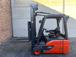 Linde E18-02 EVO  (20) heftruck elektrisch full free TRIPLEX