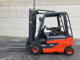 Linde E25-01 heftruck 2.500 kg - triple (95)