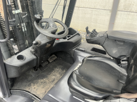 Linde E30L-01 (85) heftruck elektrisch triple - 3 ton