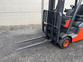 Linde H16T-01 heftruck triplex op gas (190)