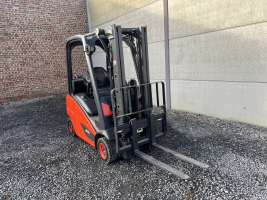 Linde H16T-01 heftruck 1.600 kg  - triple (23)