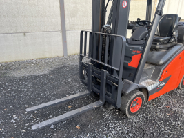 Linde H16T-01 heftruck 1.600 kg  - triple (23)
