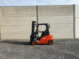 Linde H20D-01 heftruck 1,8 ton diesel - triple (188)