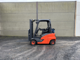 Linde H20T-01 EVO (172) heftruck op LPG - triplex