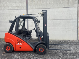 Linde H25D-01 heftruck 2.500 kg diesel TRIPLEX  (210)