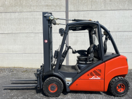 Linde H25D-01 heftruck 2.500 kg diesel TRIPLEX  (256)