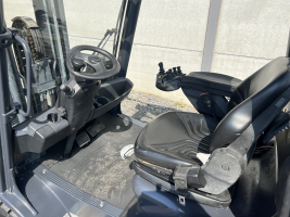 Linde H25D-01 heftruck 2.500 kg diesel TRIPLEX  (256)