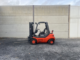 Linde H25D-03 heftruck 2,5 ton (69) TRIPLE