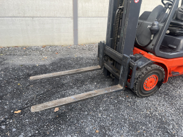 Linde H25D-03 heftruck 2,5 ton (69) TRIPLE