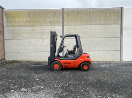 Linde H25D-03 heftruck 2,5 ton (73) TRIPLE