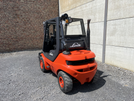 Linde H25D-03 heftruck 2,5 ton (82) TRIPLE