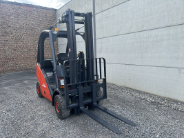 Linde H25D (246) heftruck diesel 2.500 kg triple