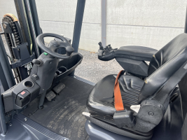 Linde H25D (246) heftruck diesel 2.500 kg triple