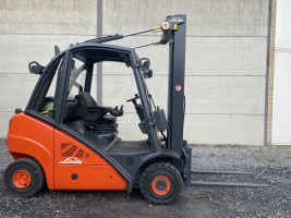 Linde H25T heftruck op LPG _ TRIPLEX - 2,5 ton (241)