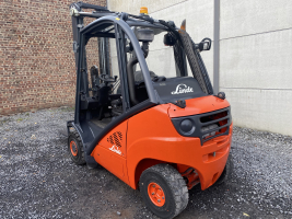 Linde H25T heftruck op LPG _ TRIPLEX - 2,5 ton (241)