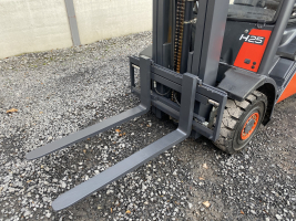 Linde H25T heftruck op LPG _ TRIPLEX - 2,5 ton (241)