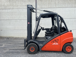 Linde H25T heftruck op LPG - TRIPLEX - 2,5 ton (257)