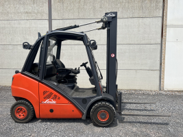 Linde H25T heftruck op LPG - TRIPLEX - 2,5 ton (257)