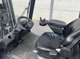 Linde H25T heftruck op LPG - TRIPLEX - 2,5 ton (257)