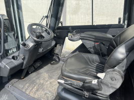 Linde H30D-01 heftruck triplex diesel 3 ton (246)