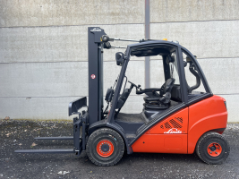 Linde H30D-01 heftruck triplex diesel 3 ton (257)