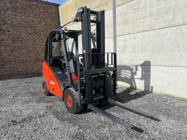 Linde H30D-01 heftruck 3.000 kg - triple (68)