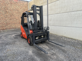 Linde H30D-01 heftruck 3.000 kg - triple (79)