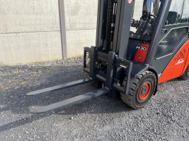 Linde H30T-01 (99) heftruck LPG 3 ton TRIPLEX