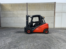Linde H35D-01 heftruck triplex diesel 3,5 ton (61)
