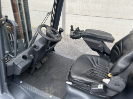 Linde H35D-01 heftruck 3.500 kg - triple (93)
