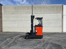 Linde R16G-01 reachtruck op banden (196)