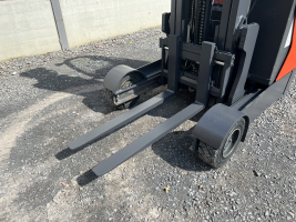Linde R16G-01 reachtruck op banden (196)