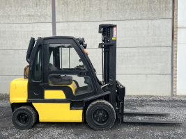 Nissan UGD02A30PQ heftruck 3 TON  op LPG (251) triple