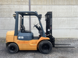 Toyota 02-7FD25 (67) heftruck 2,5 ton diesel