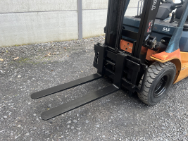 Toyota 02-7FD25 (67) heftruck 2,5 ton diesel