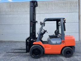 Toyota 02-7FDJF35 (232) heftruck diesel  3,5 ton triplex
