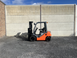 Toyota 02-8FDF20 heftruck 2.000 kg - triple (33)