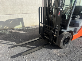 Toyota 02-8FDF20 heftruck 2.000 kg - triple (33)