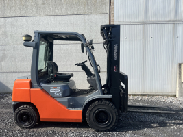 Toyota 02-8FDF25 (215) heftruck diesel TRIPLE